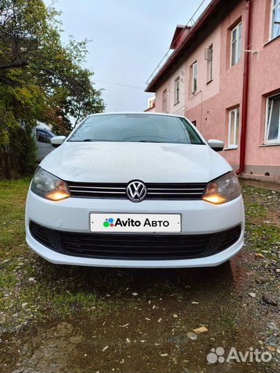 Volkswagen Polo 1.6 МТ, 2015, 302 000 км