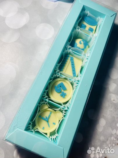 Шоколадные наборы и букеты к 1 сентября