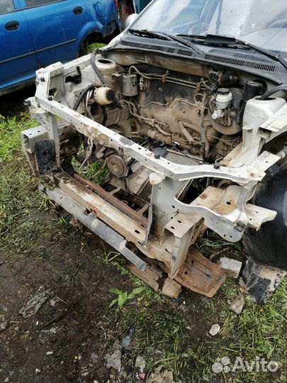 Передняя часть Kia Rio 1