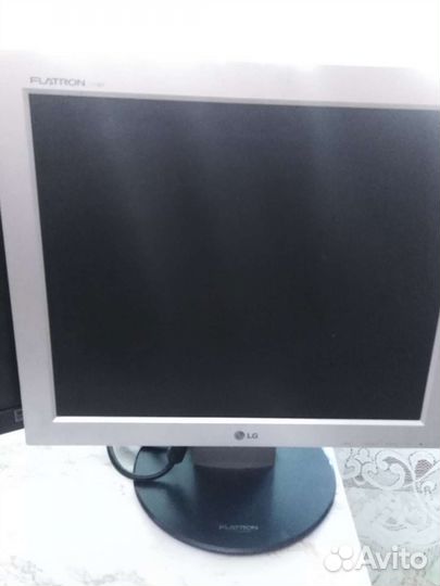 Монитор ЖК LG 19