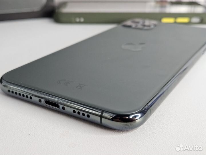 iPhone 11 Pro Max, 64 ГБ