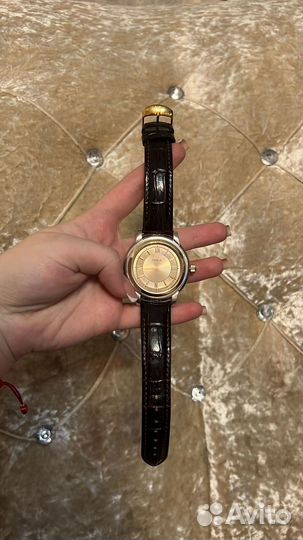 Золотые часы ника