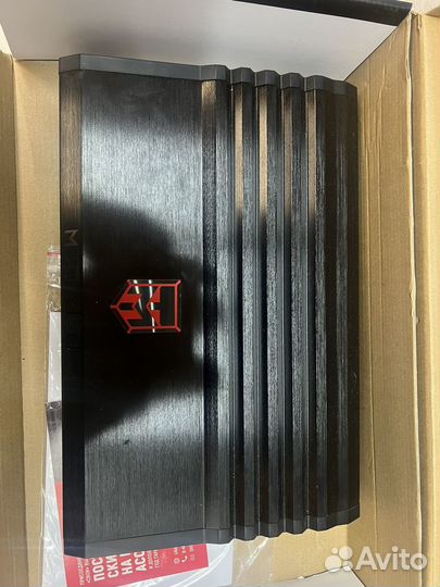 Автомобильный усилитель