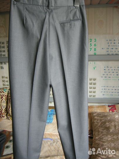 Костюм-тройка на рост 140