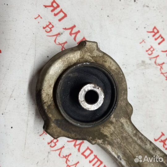 Рычаг подвески нижний передний правый Nissan