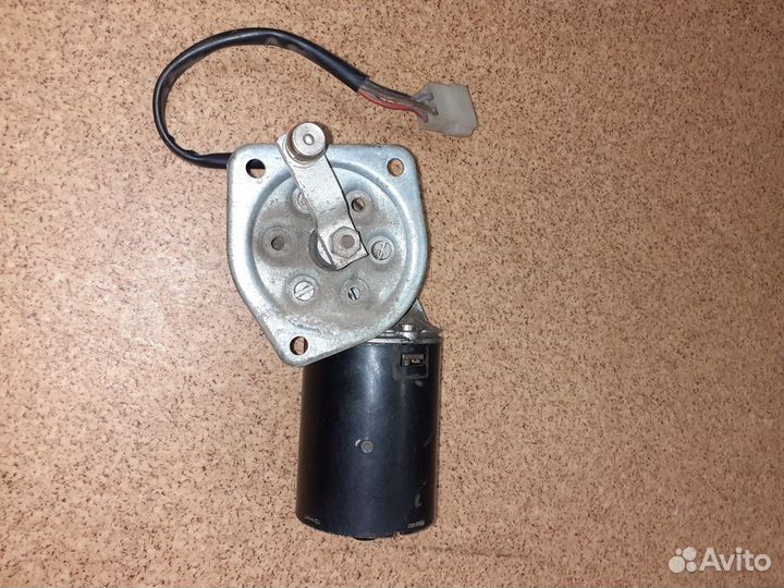 Моторчик стеклоочистителя УАЗ хантер