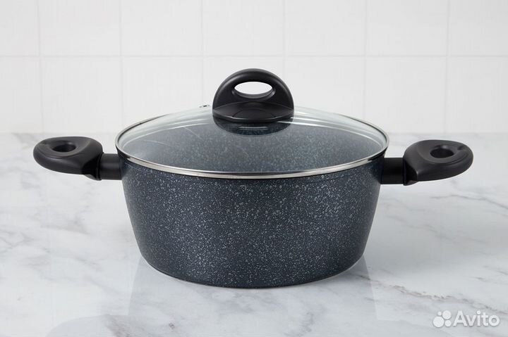 Кастрюля фирменная с крышкой moulinvilla 4 л