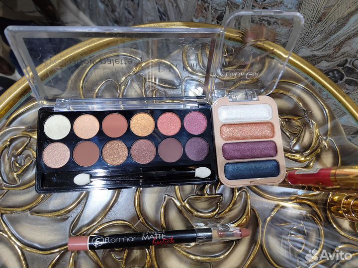 Набор косметики пакетом