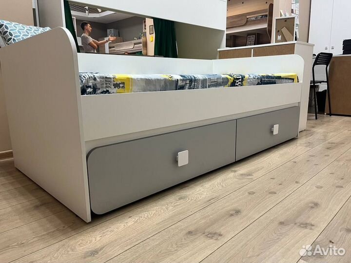 Кровать для детей и подростков