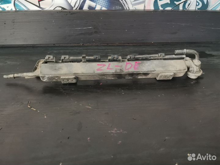 Топливная Рампа ZL-DE Mazda 323