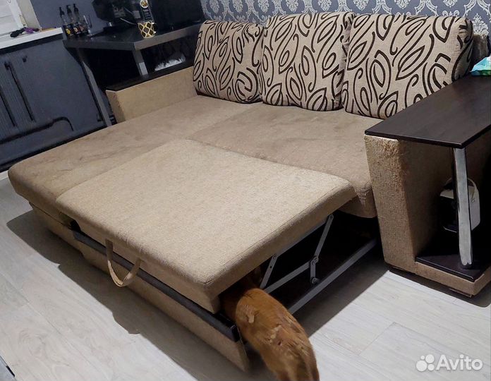 Угловой диван бу