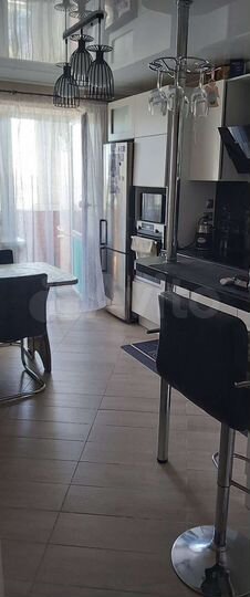 3-к. квартира, 75 м², 10/10 эт.