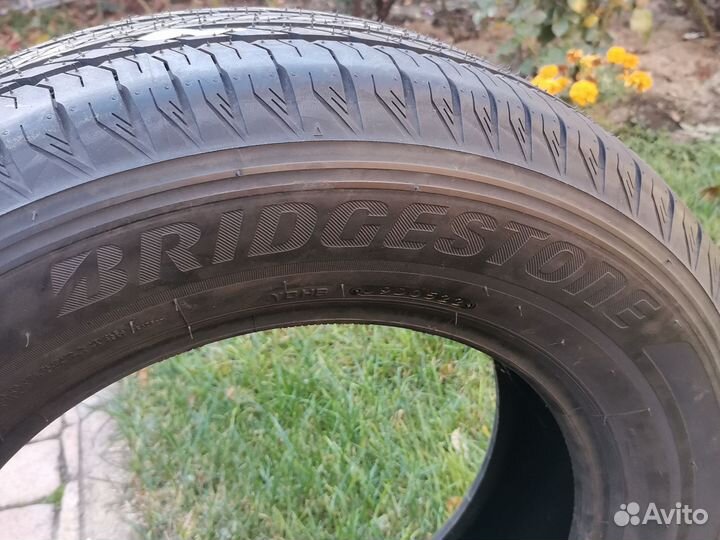 Bridgestone Ecopia EP850 215/65 R16
