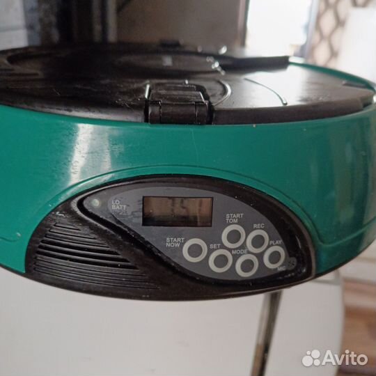 Автоматическая кормушка для животных