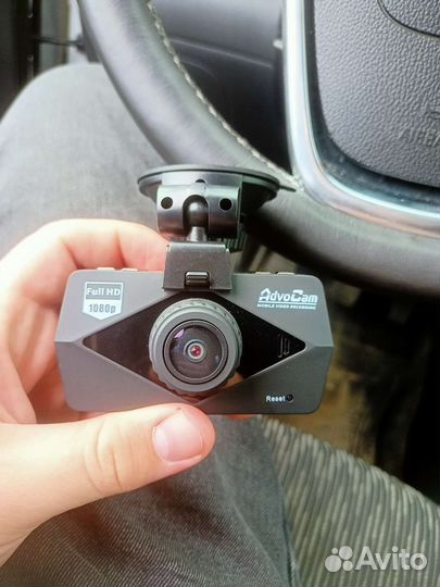 Автомобильный видеорегистратор advocam
