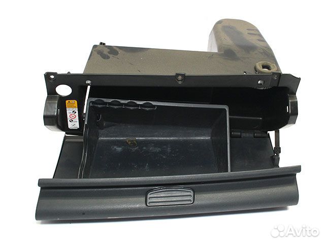 Бардачок Mitsubishi Colt