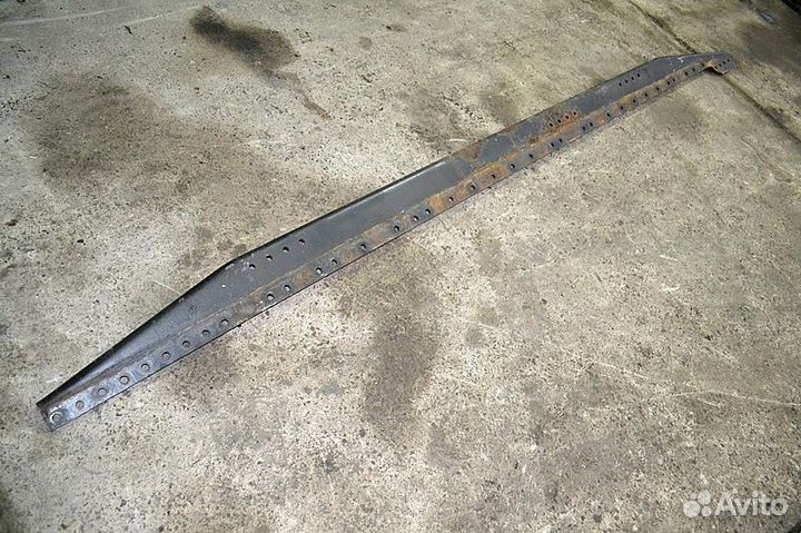 Уголок сцепного устройства (седла), правый MAN TGX