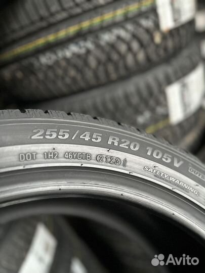 Kumho WinterCraft WP71 255/45 R20 105W