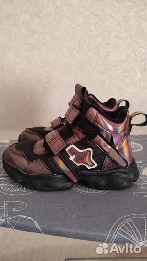 Ботинки осень-весна для девочки р-р 28