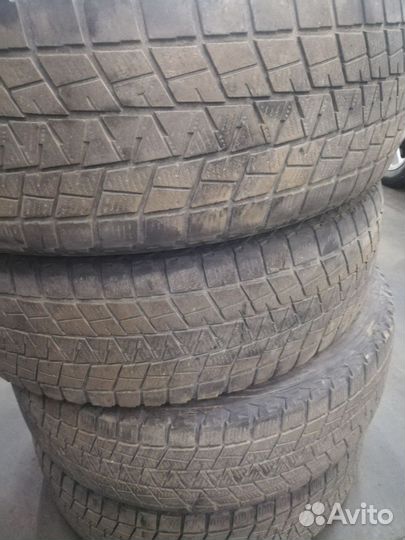 Bridgestone Blizzak DM-V1 225/65 R18