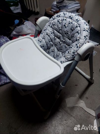 Стул для кормления с чехлом