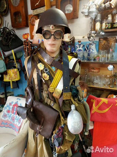 СССР армейские вещи пилотки планшеты ремни и др