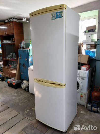 Холодильник LG