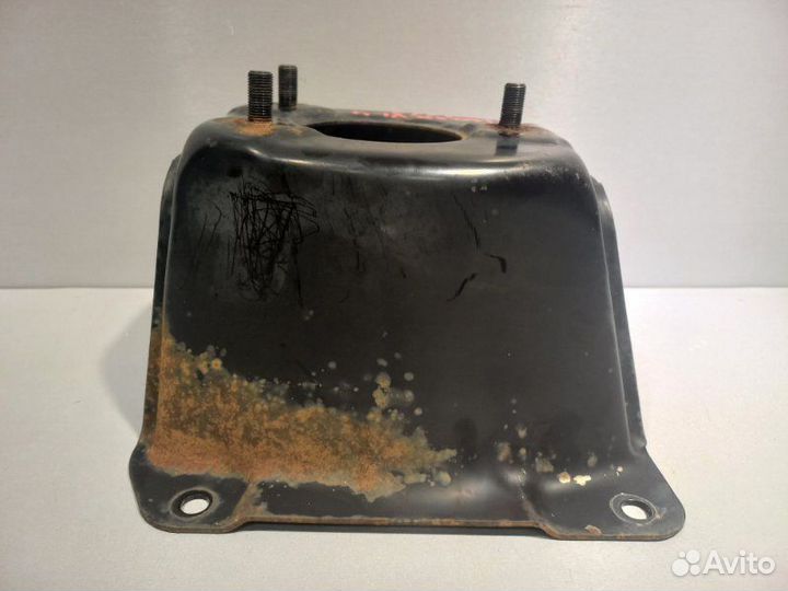 Кронштейн запасного колеса Suzuki Grand Vitara Xl7