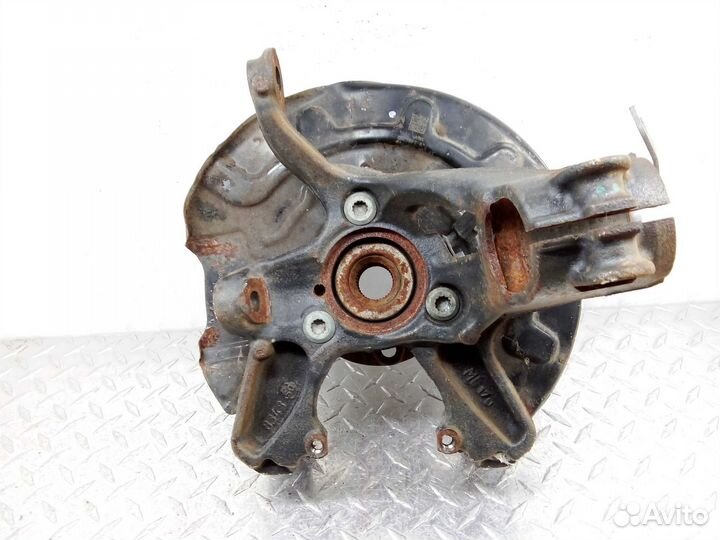 Кулак поворотный левый seat Leon 2 1P