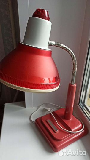 Лампа настольная