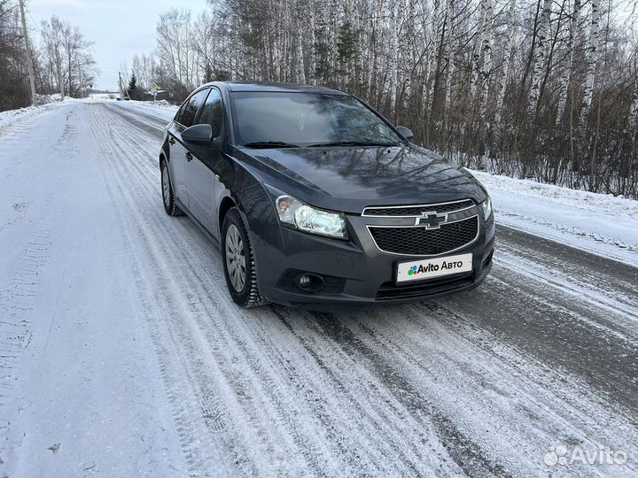 Chevrolet Cruze 1.8 AT, 2010, 170 000 км