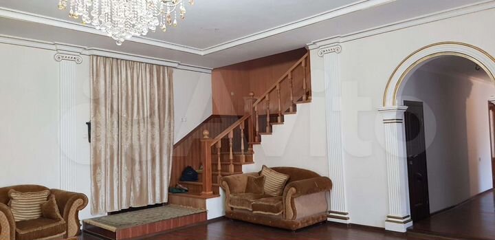 Дом 255,6 м² на участке 6,14 га