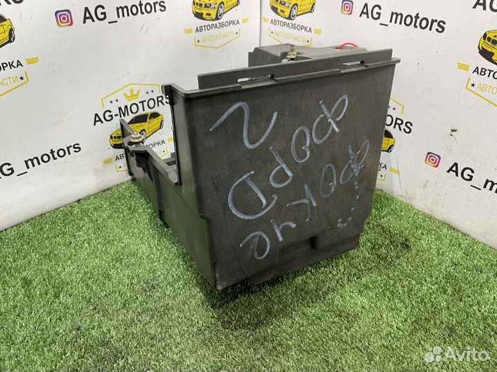 Короб акб Ford Focus 2