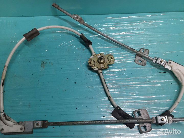 Передний правый стеклоподъёмник Skoda Felicia