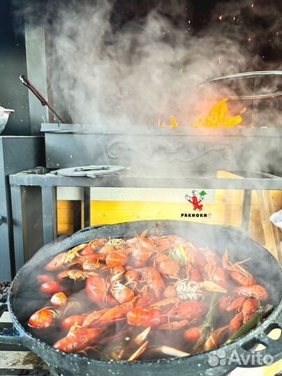 Раки живые и вареные дикие