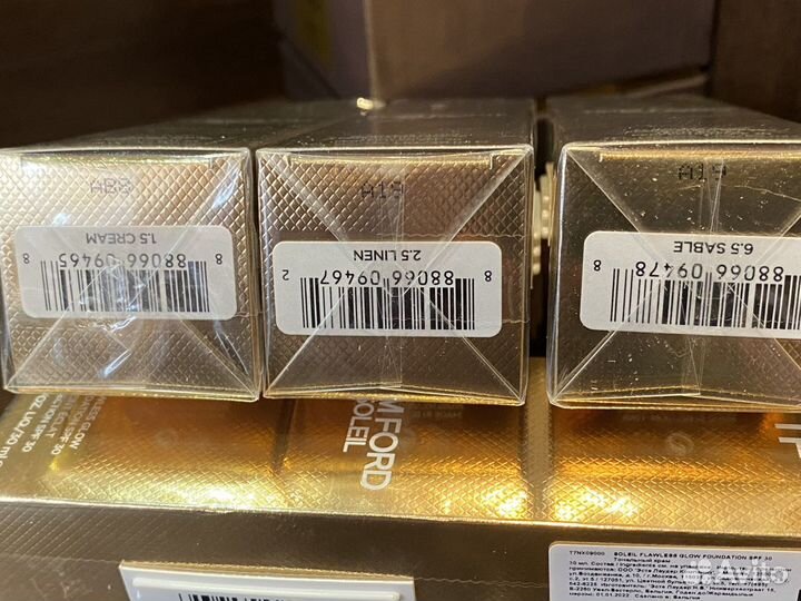 Тональная основа Tom Ford