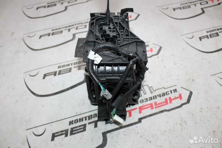 Ручка кпп toyota avensis ZRT272W змейка атм