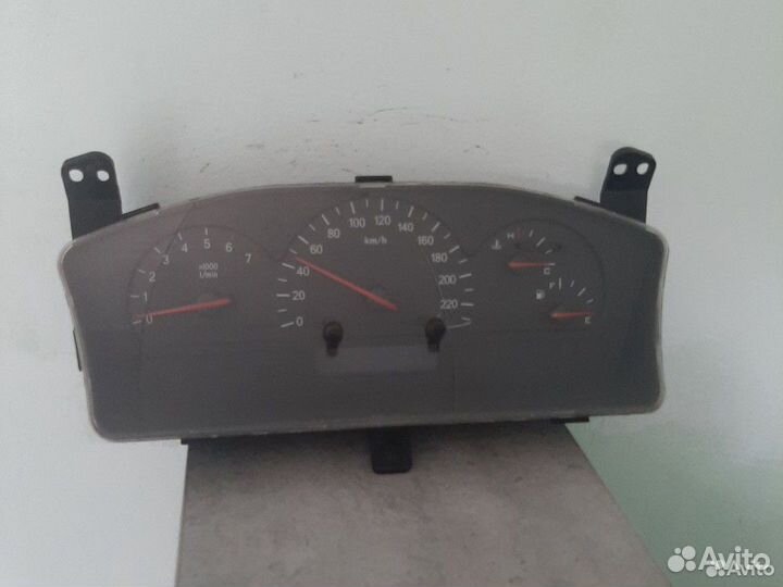 Щиток приборов Vortex Estina