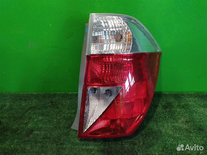 Фонарь задний наружный правый Honda FR-V (BE1) 20