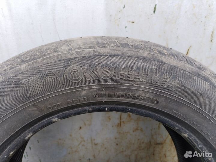 Yokohama E70B 215/60 R16