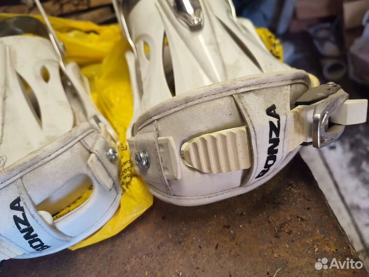 Крепления для сноуборда Bonza