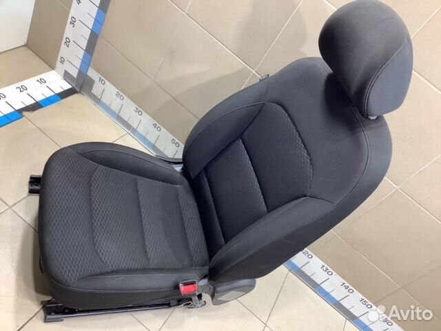 Сиденье переднее правое Hyundai Elantra AD G4FG