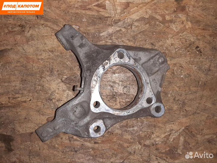 Кулак передний левый Chevrolet Cruze рест