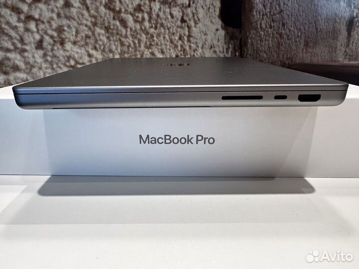 MacBook Pro 14 2021 M1/16 GB/1 Tb/Идеал