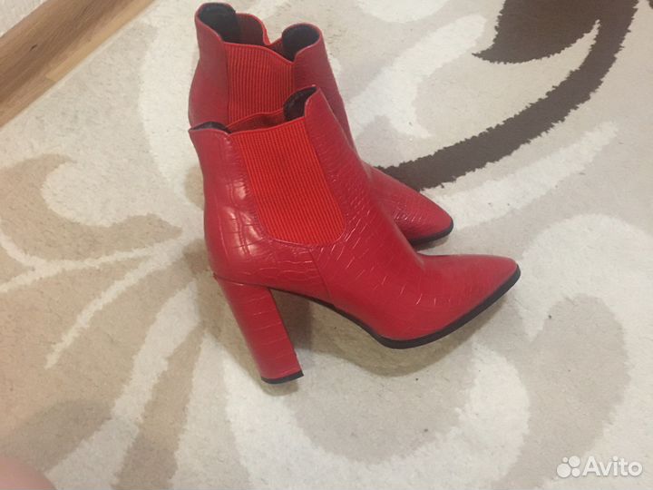 Ботинки женские
