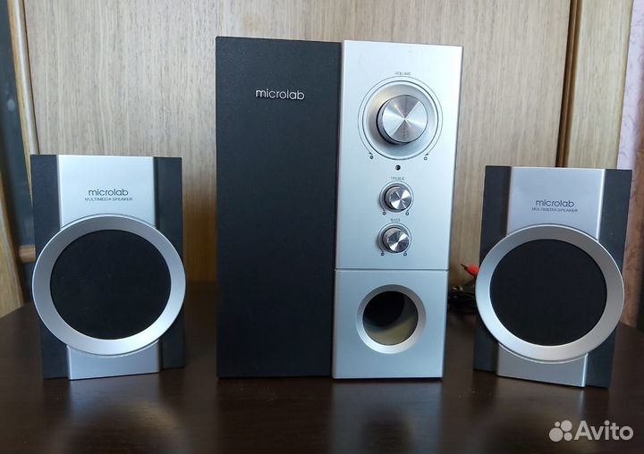Колонки и сабвуфер M-590 microlab
