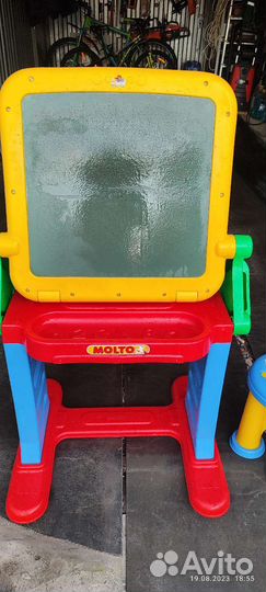 Детский стол и стул