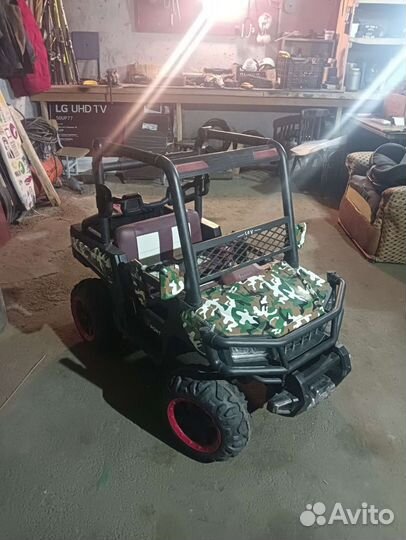 Детская машина электромобиль с пультом бу