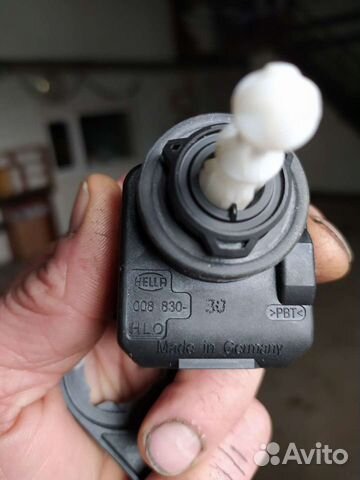 Корректо фар WV