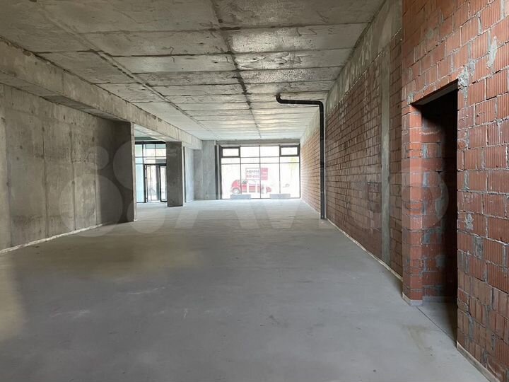 Помещение рядом с 